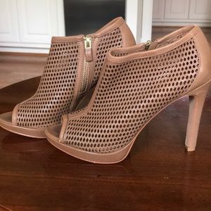 Vince Camuto brown heels